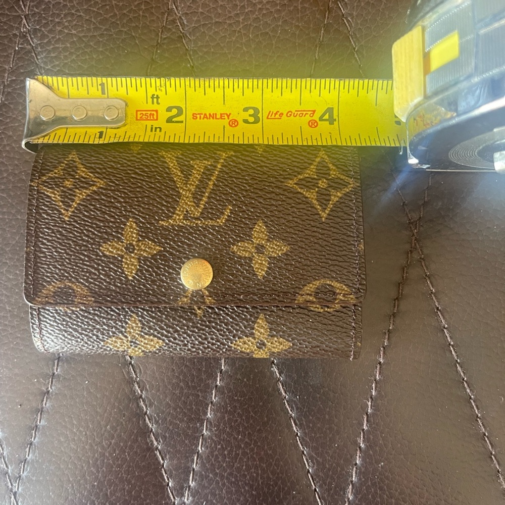 Authentic Louis Vuitton Brown monogram Key Holder key fob - Picture 5 of 14